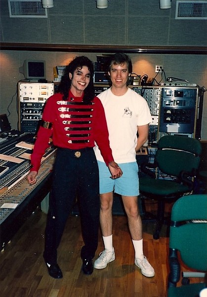 Michael Jackson et Brad Sundberg en studio